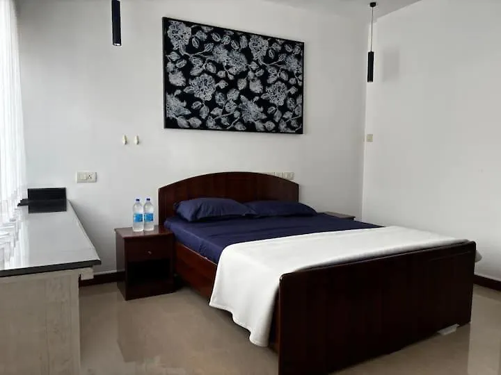 Kochi Marine Drive 3Bhk Apartment הודו